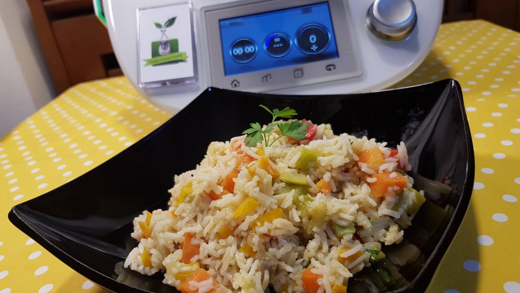 Insalata di riso basmati con verdure